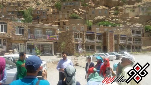 بازدید تورهای گردشگری کشوری از مناطق دیدنی شهرستان پاوه/عکس